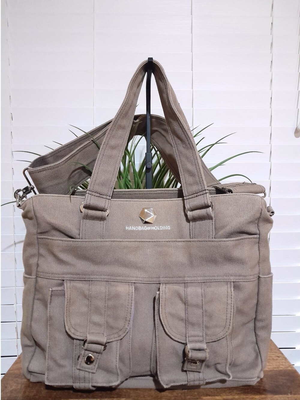 deadstock rare 2015 ThinkGeek Handbag of Holding  Messenger Bag Purse